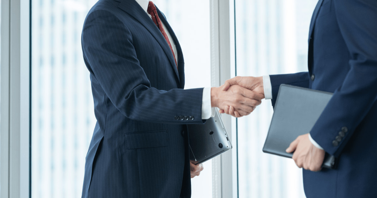 金融機関による地域企業の事業課題解決に向けたプロ人材活用の取り組みを推進　新提携モデル「HiProシェアリング」を本格展開 ～八十二スタッフサービスへの提供開始～